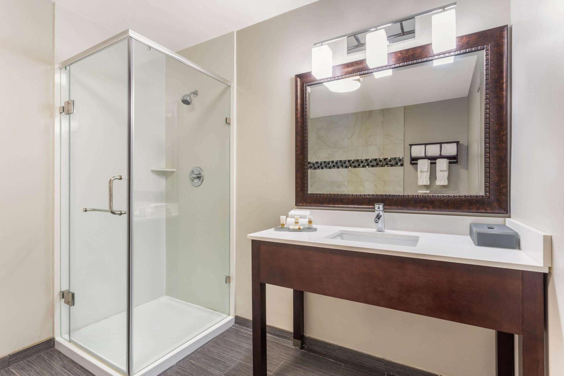 La Quinta by Wyndham Rockford photo 18