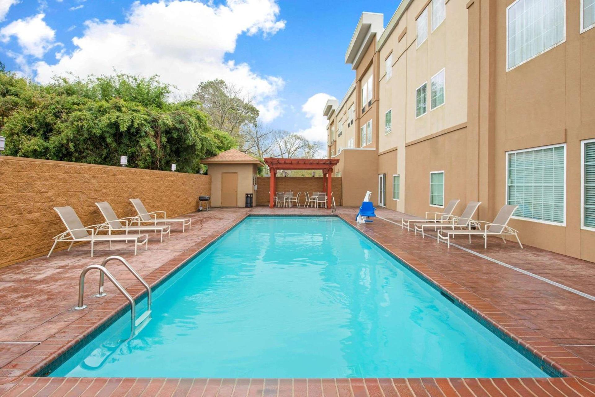La Quinta by Wyndham Lake Charles - Westlake photo 2