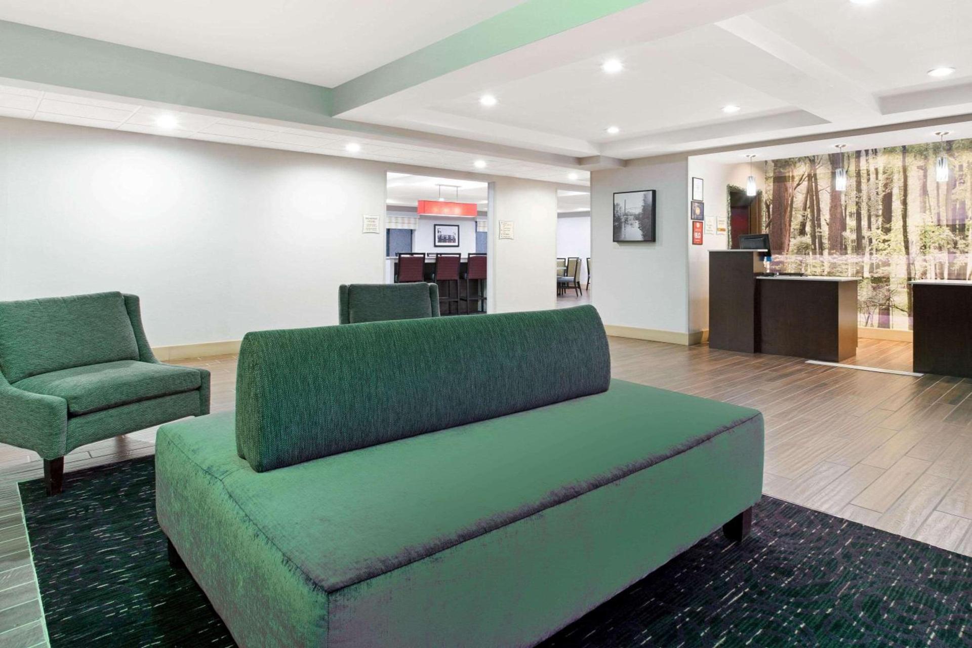 La Quinta by Wyndham Norwich-Plainfield-Casino photo 29