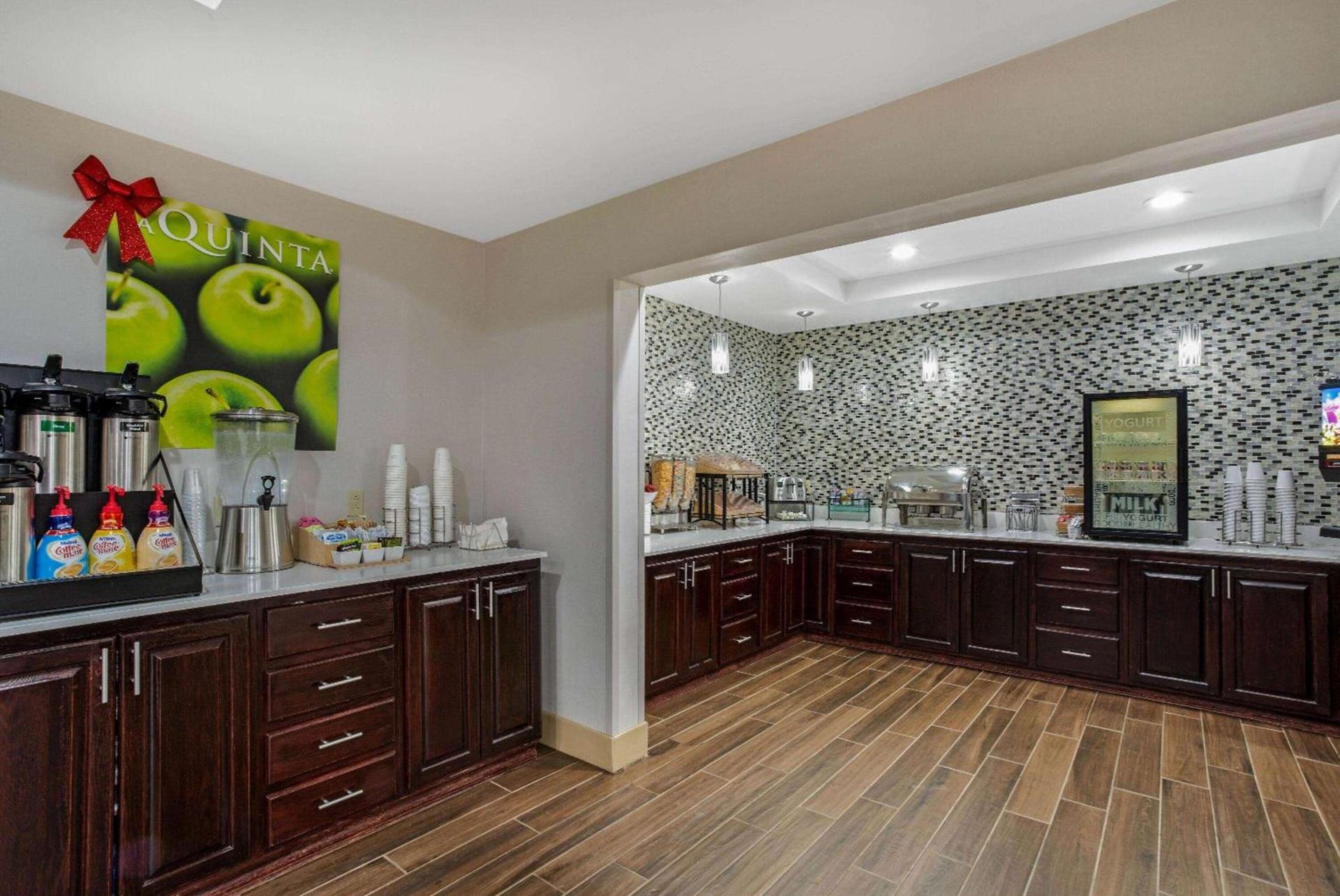 La Quinta by Wyndham Norwich-Plainfield-Casino photo 19