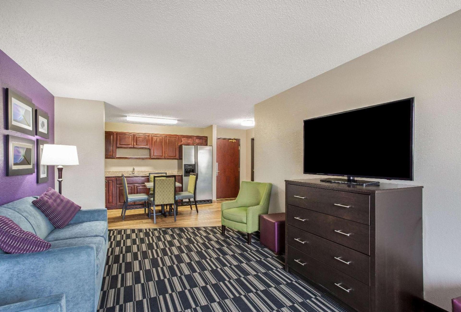 La Quinta by Wyndham Norwich-Plainfield-Casino photo 16