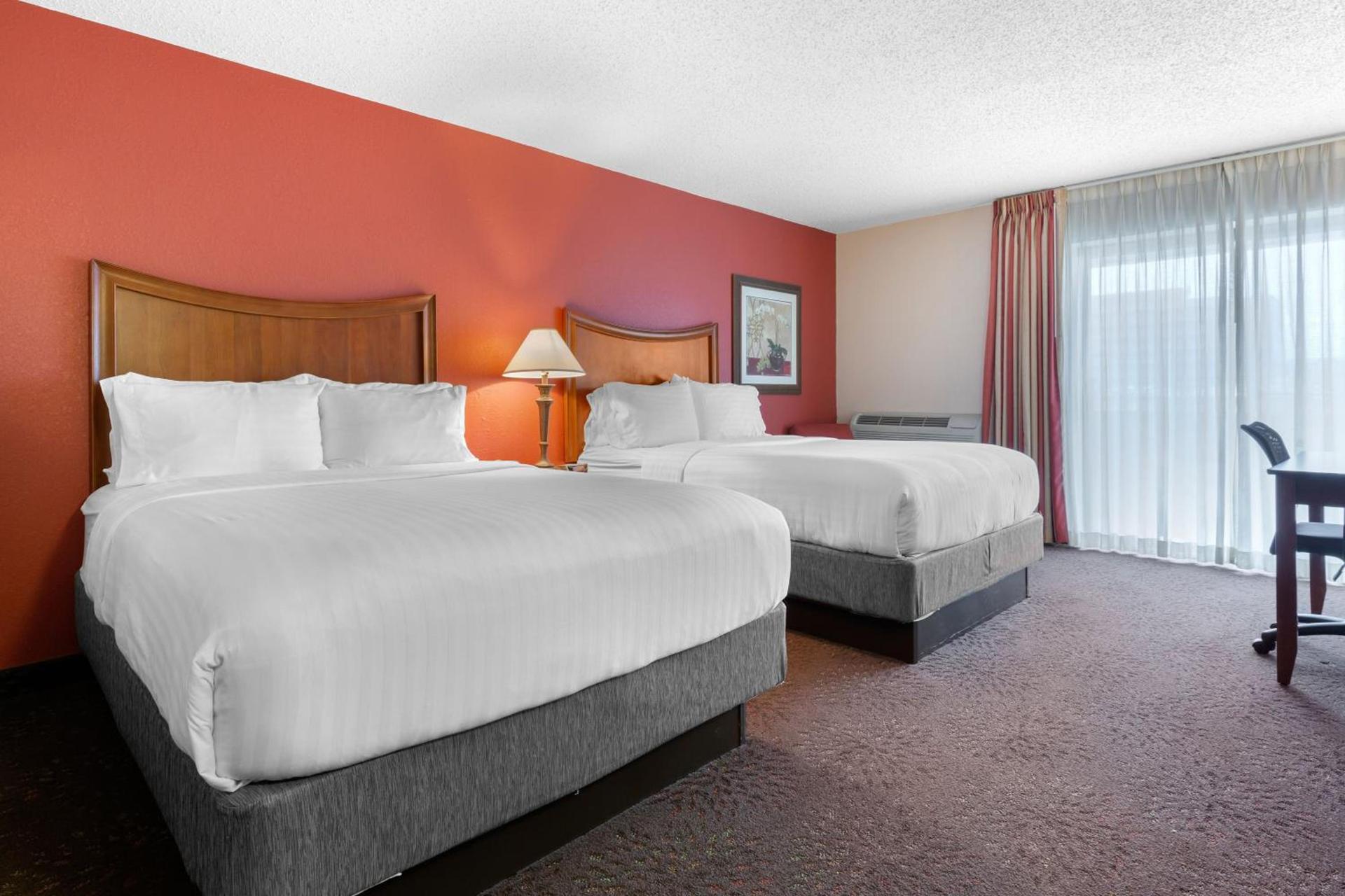 Holiday Inn Express Chicago-Downers Grove by IHG photo 39