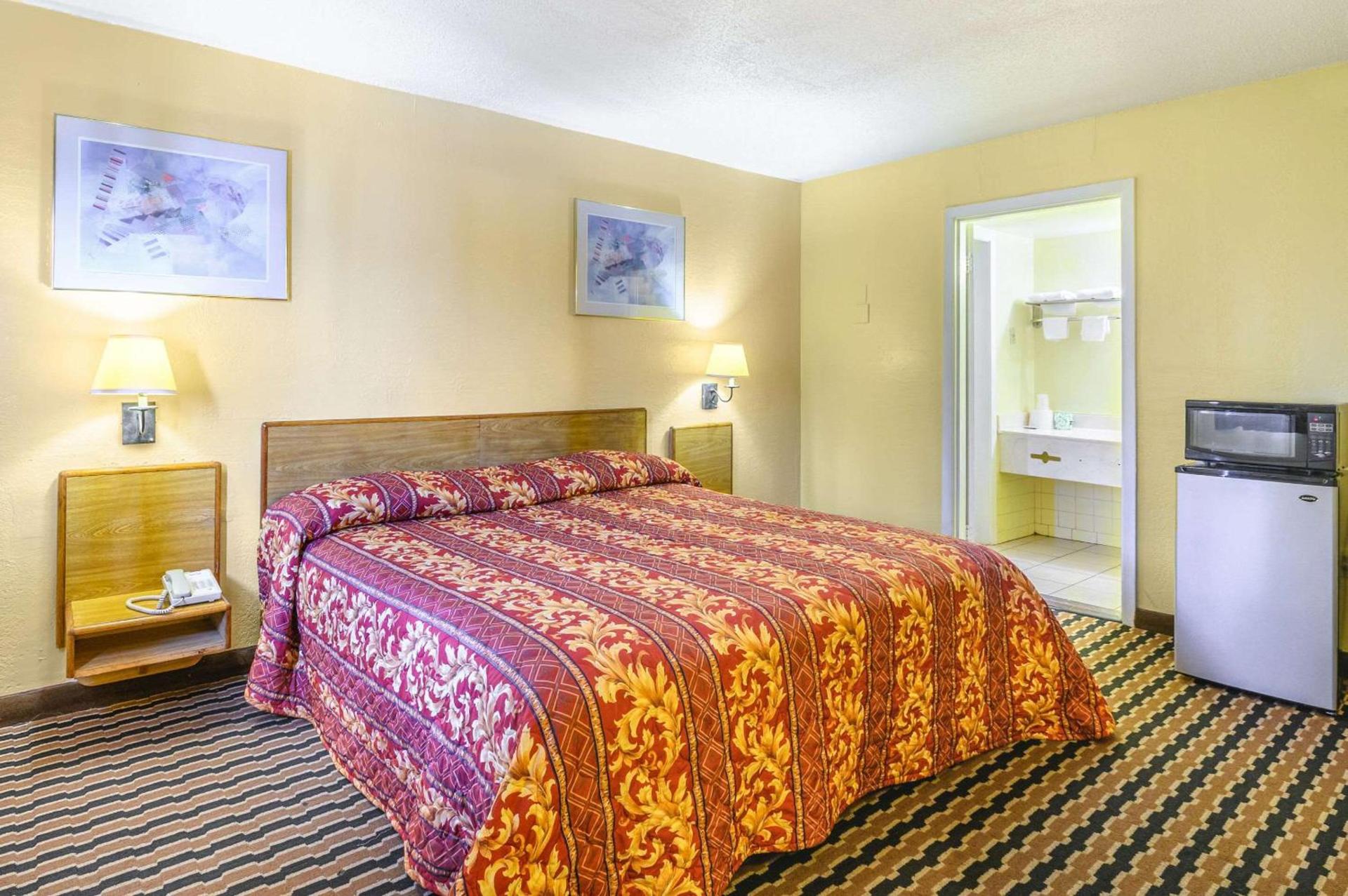 Rodeway Inn Metairie - New Orleans West photo 10