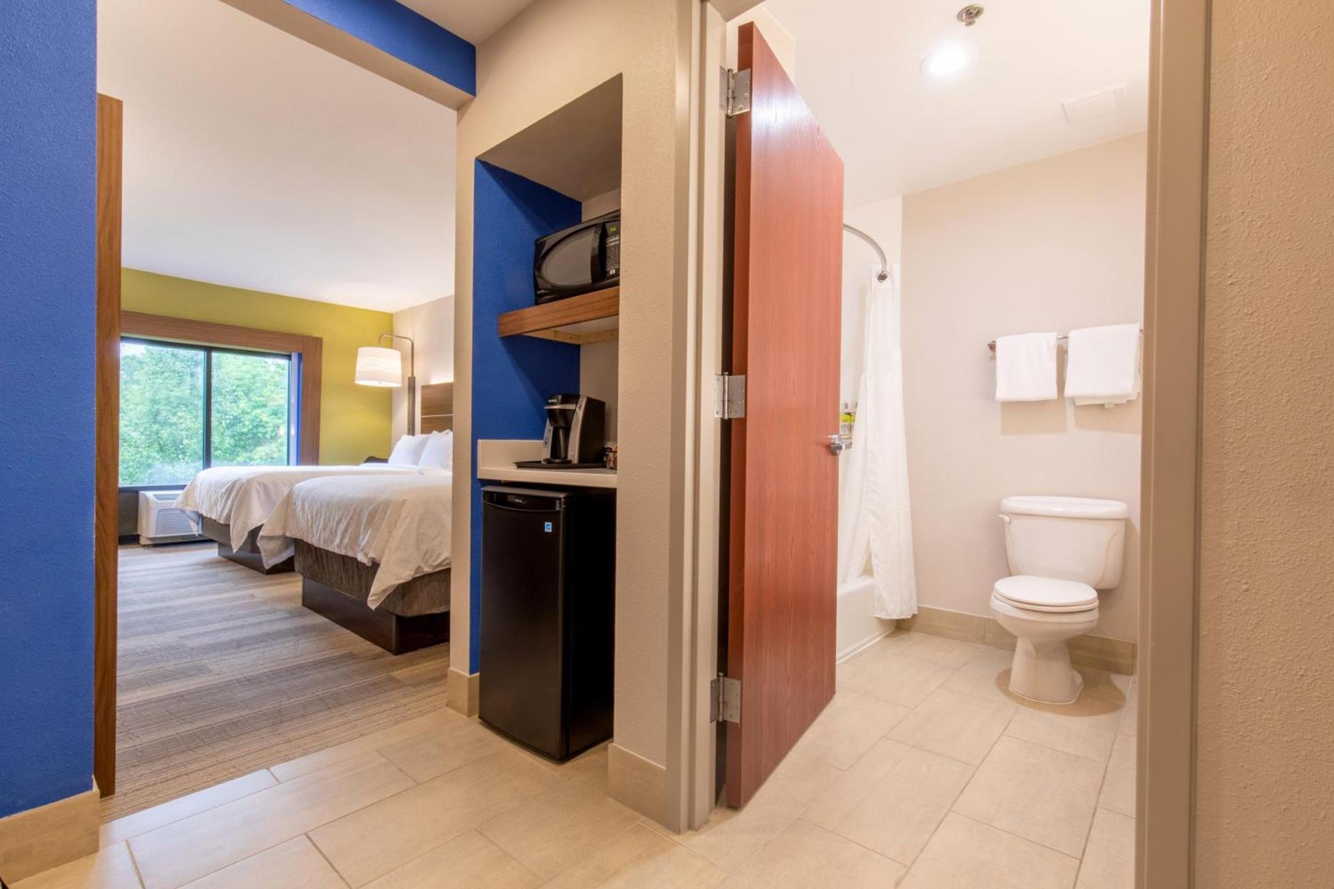 Holiday Inn Express Johnson City by IHG photo 7