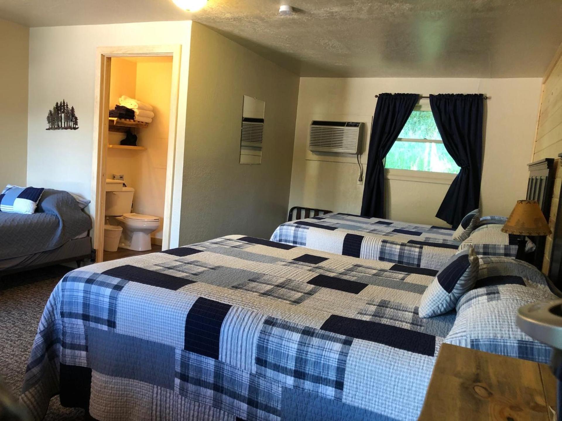 Mountain View Lodge & Cabins photo 19