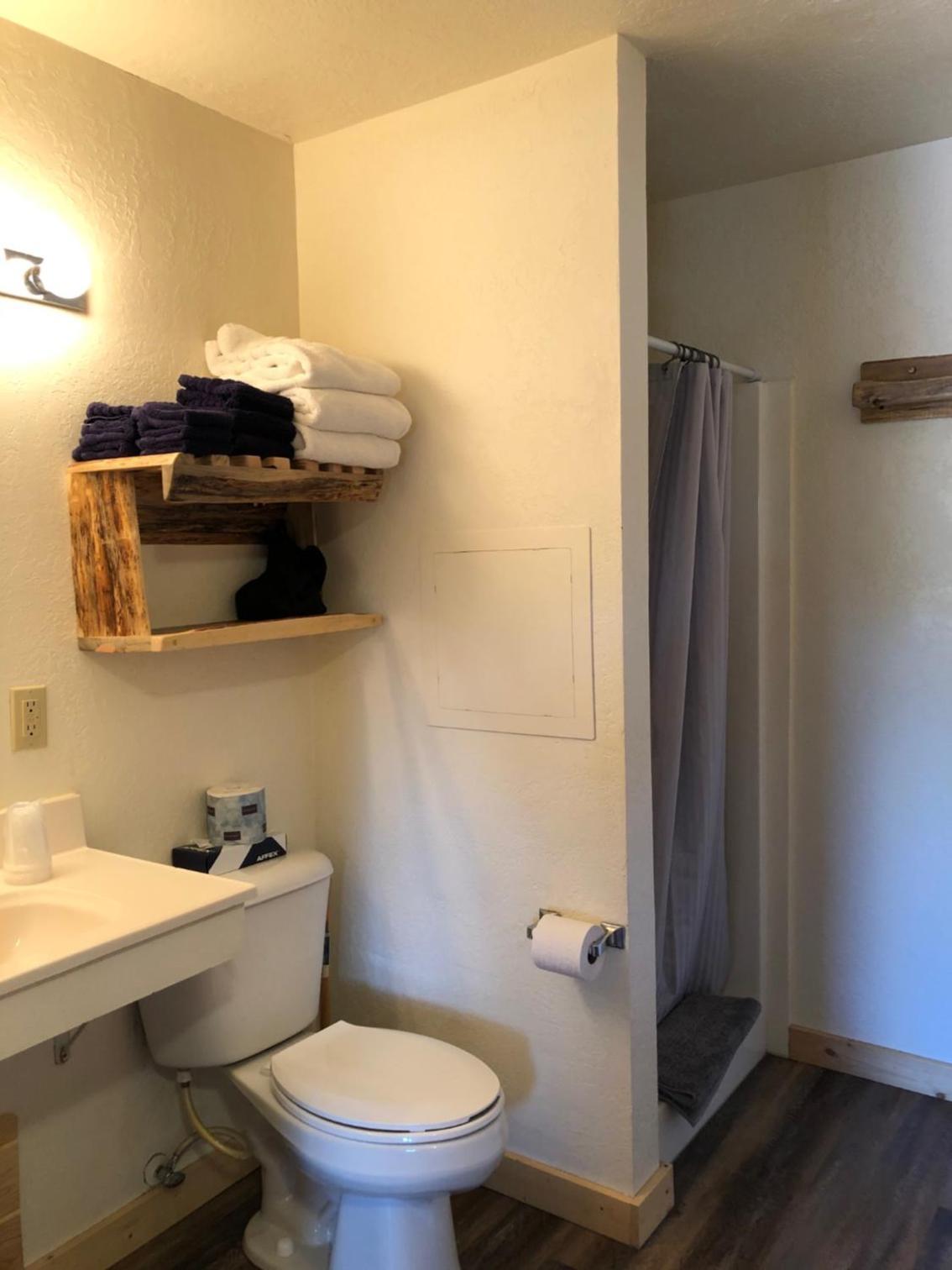 Mountain View Lodge & Cabins photo 18