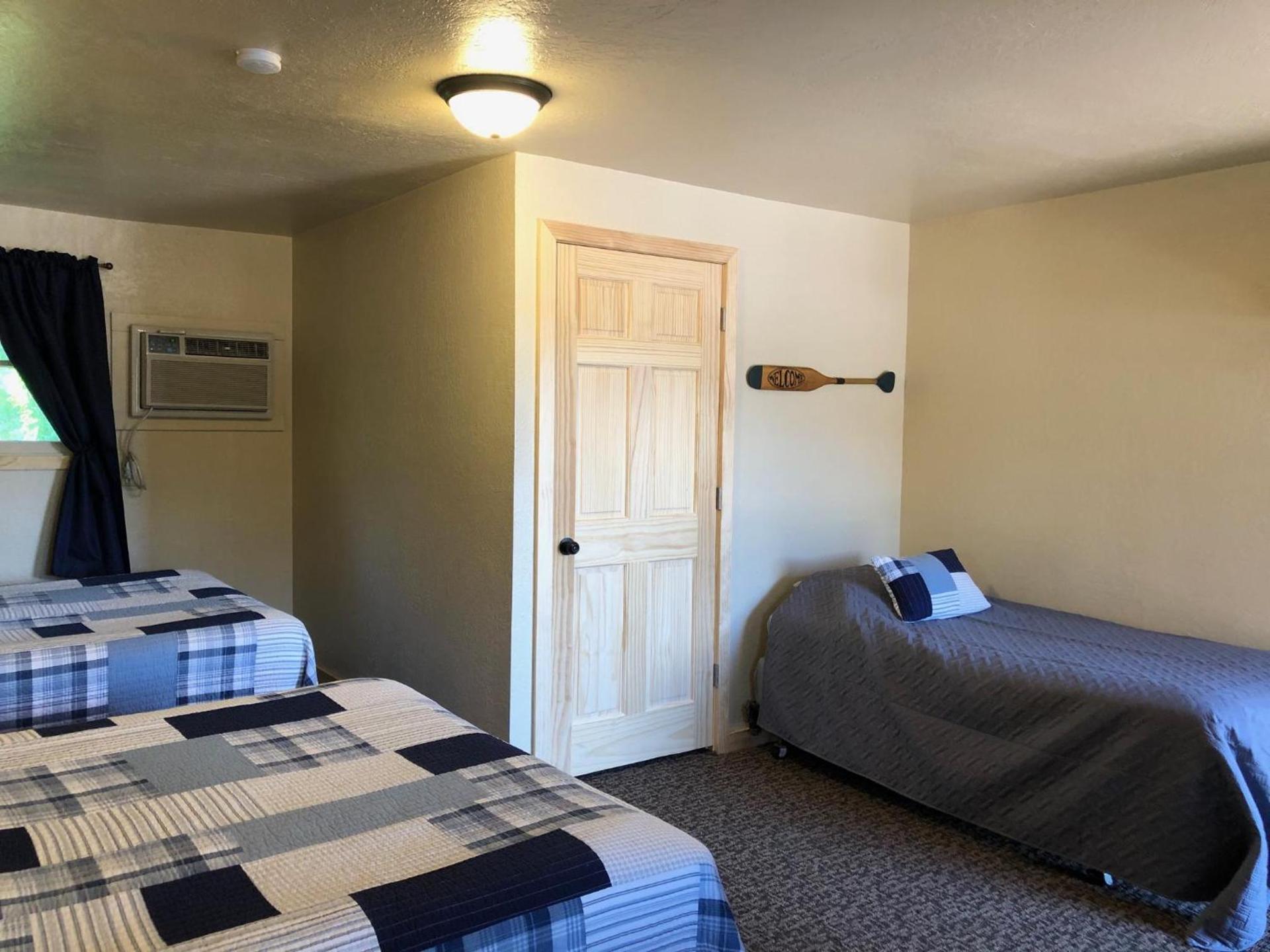 Mountain View Lodge & Cabins photo 17