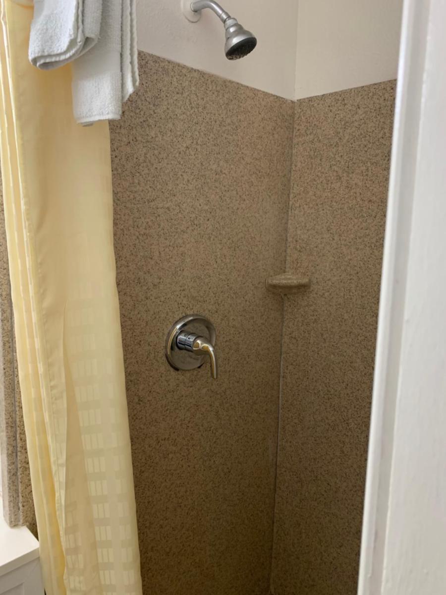 Budget Inn photo 16