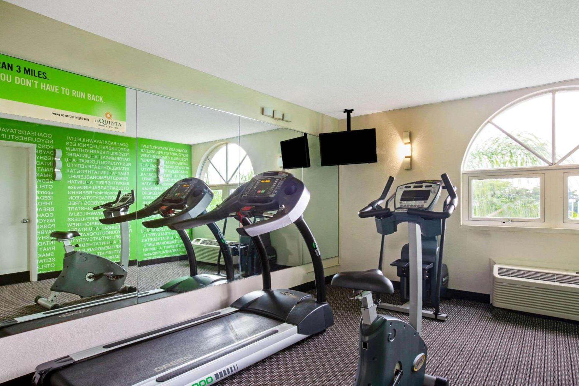 La Quinta by Wyndham Miami Lakes photo 10