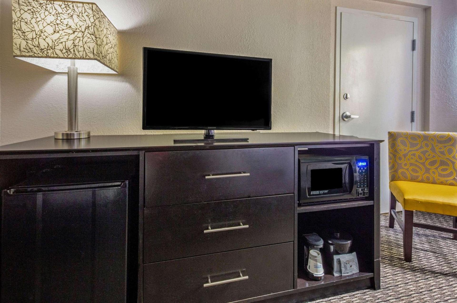 La Quinta by Wyndham Miami Lakes photo 16