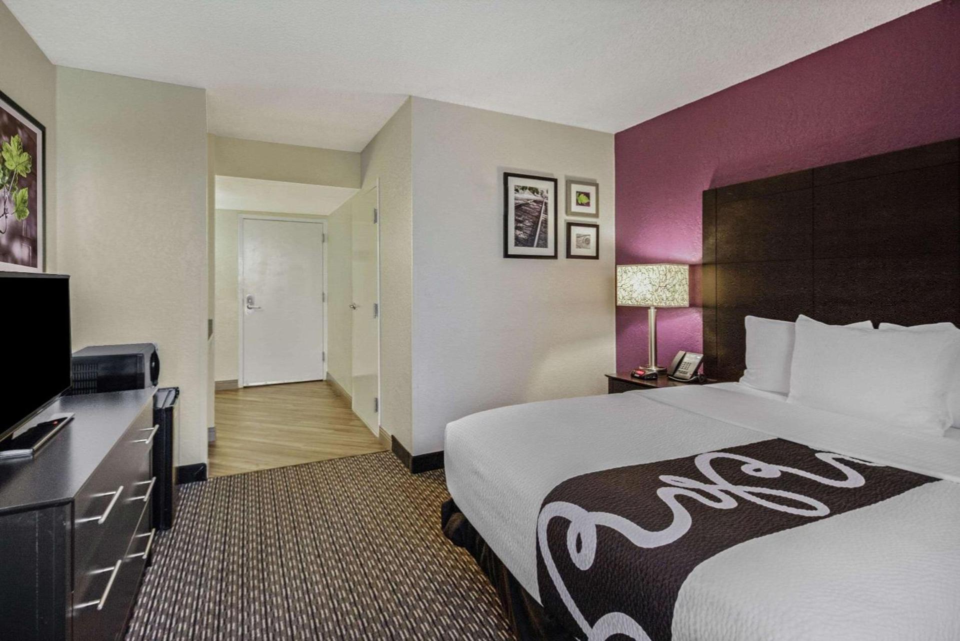 La Quinta by Wyndham Miami Lakes photo 18