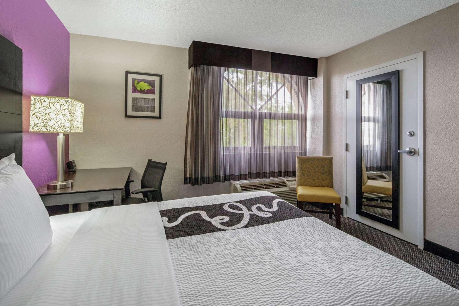 La Quinta by Wyndham Miami Lakes photo 19