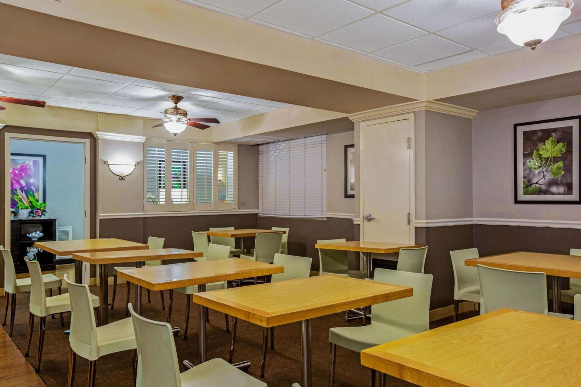 La Quinta by Wyndham Miami Lakes photo 29
