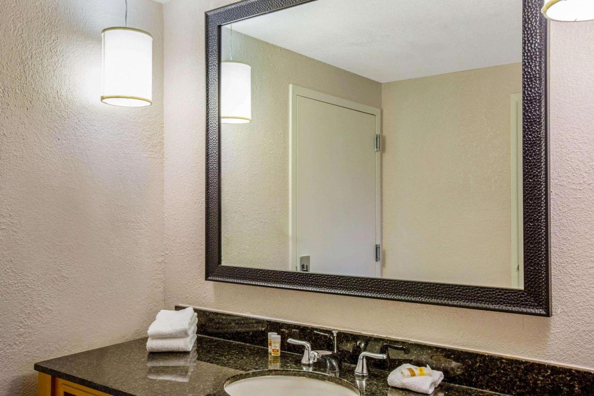La Quinta by Wyndham Miami Lakes photo 24