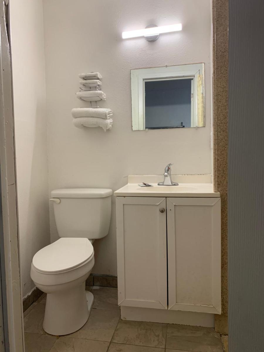 Budget Inn photo 17