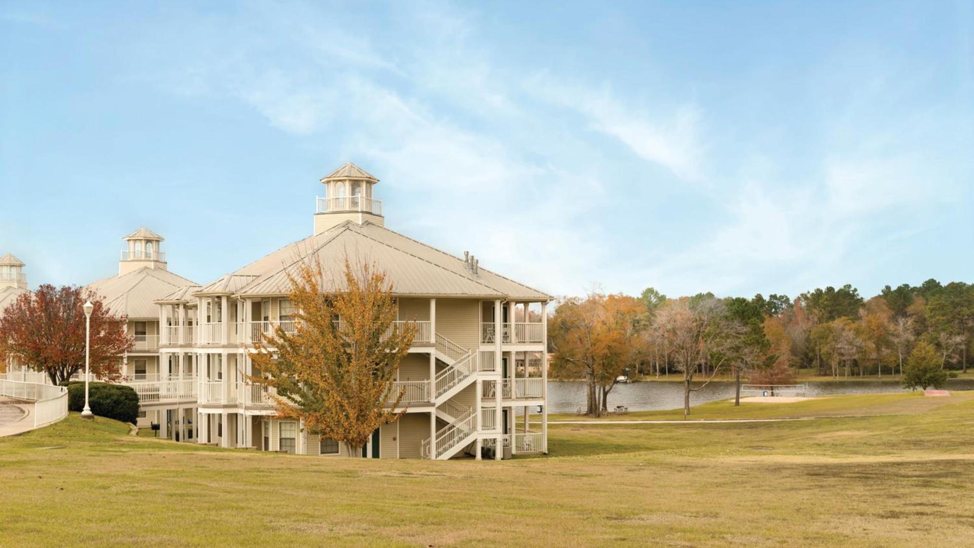 Holiday Inn Club Vacations Piney Shores Resort at Lake Conroe photo 7
