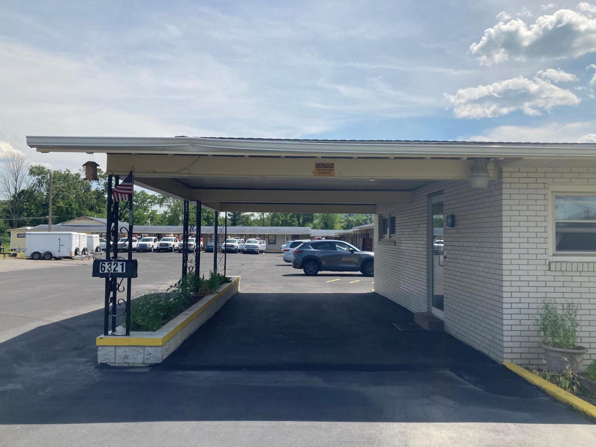 Budget Inn Clearfield PA photo 3