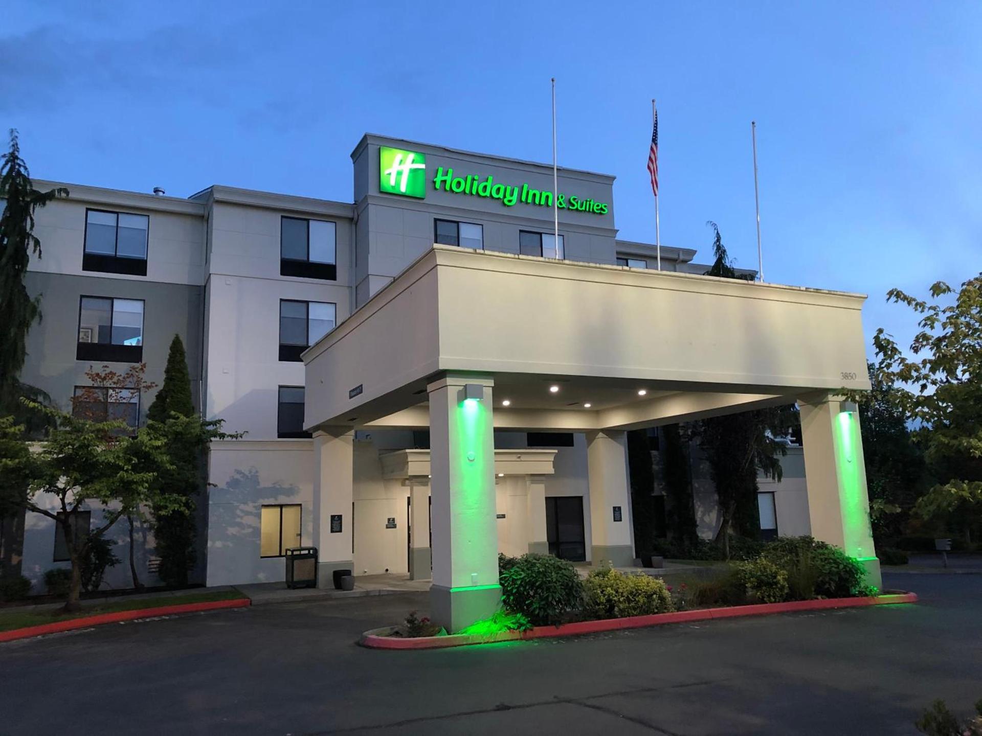 Holiday Inn & Suites Bothell an IHG Hotel photo 3