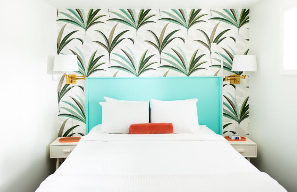 Royal Palms Motel photo 22