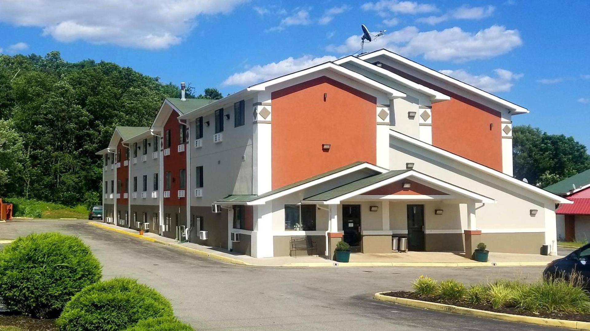 Super 8 by Wyndham Salem VA photo 12