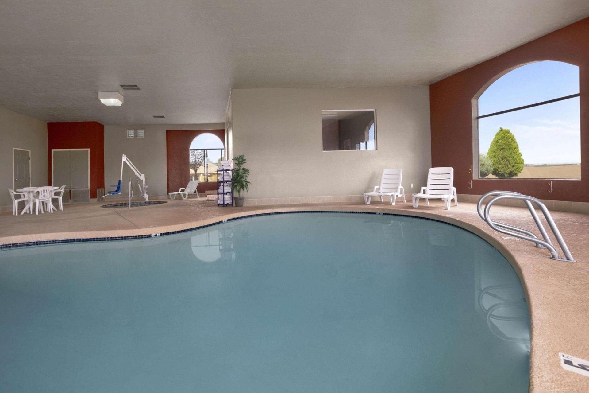 Howard Johnson by Wyndham Holbrook photo 62