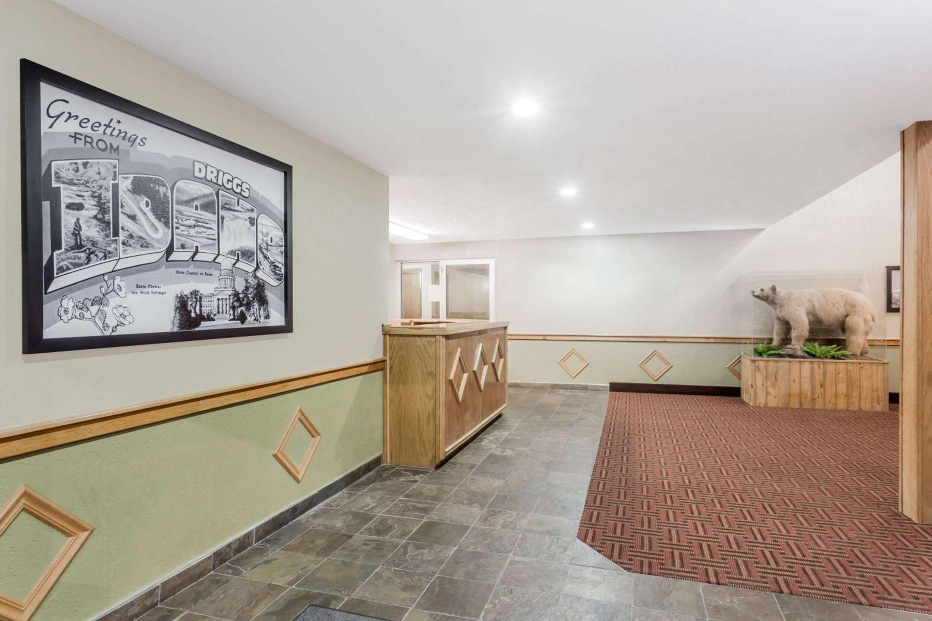 Super 8 by Wyndham Driggs photo 3