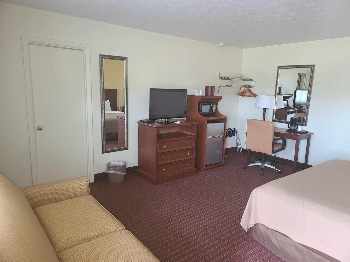 Budget Inn - Farmington photo 6