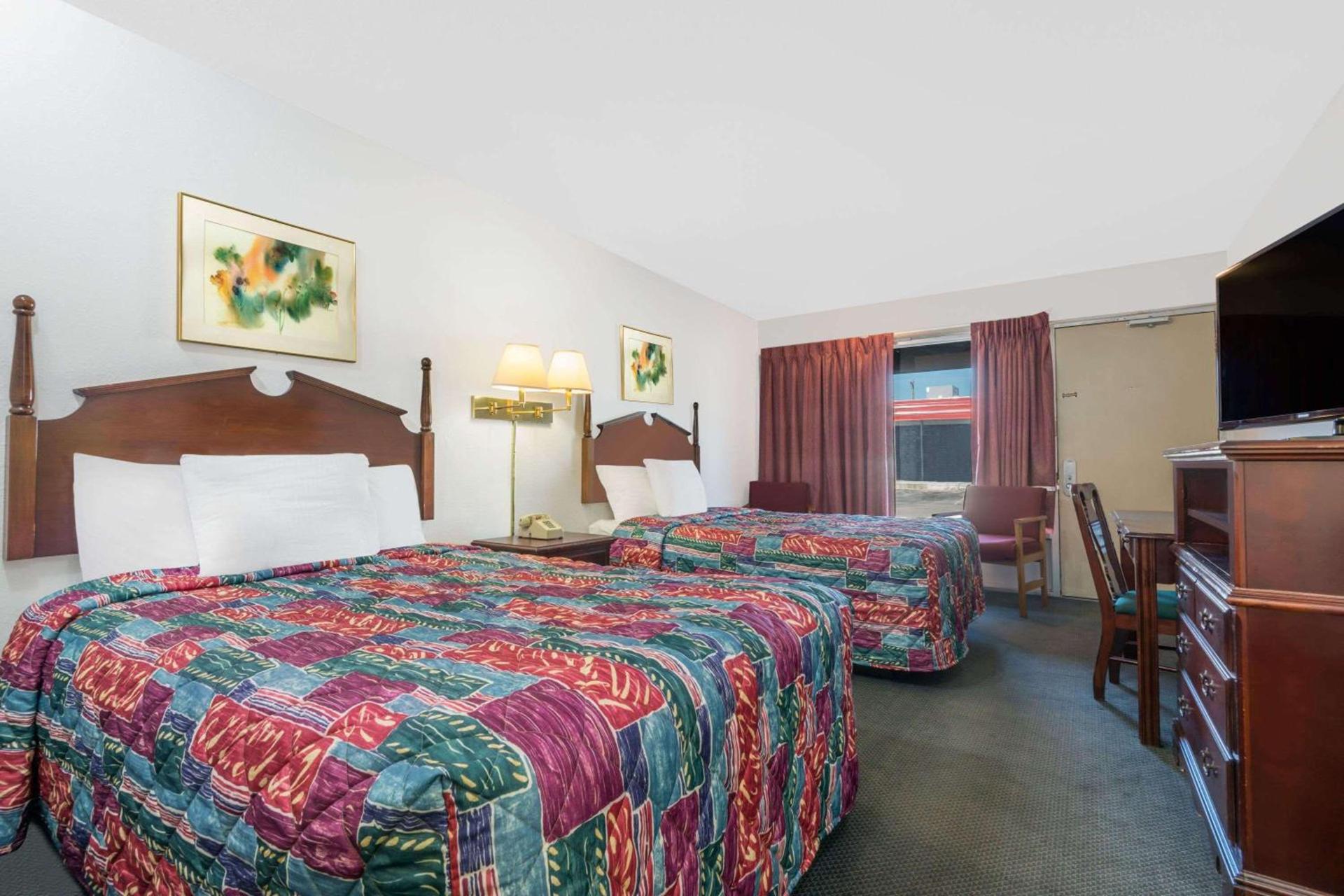 Days Inn by Wyndham Mt. Sterling photo 12