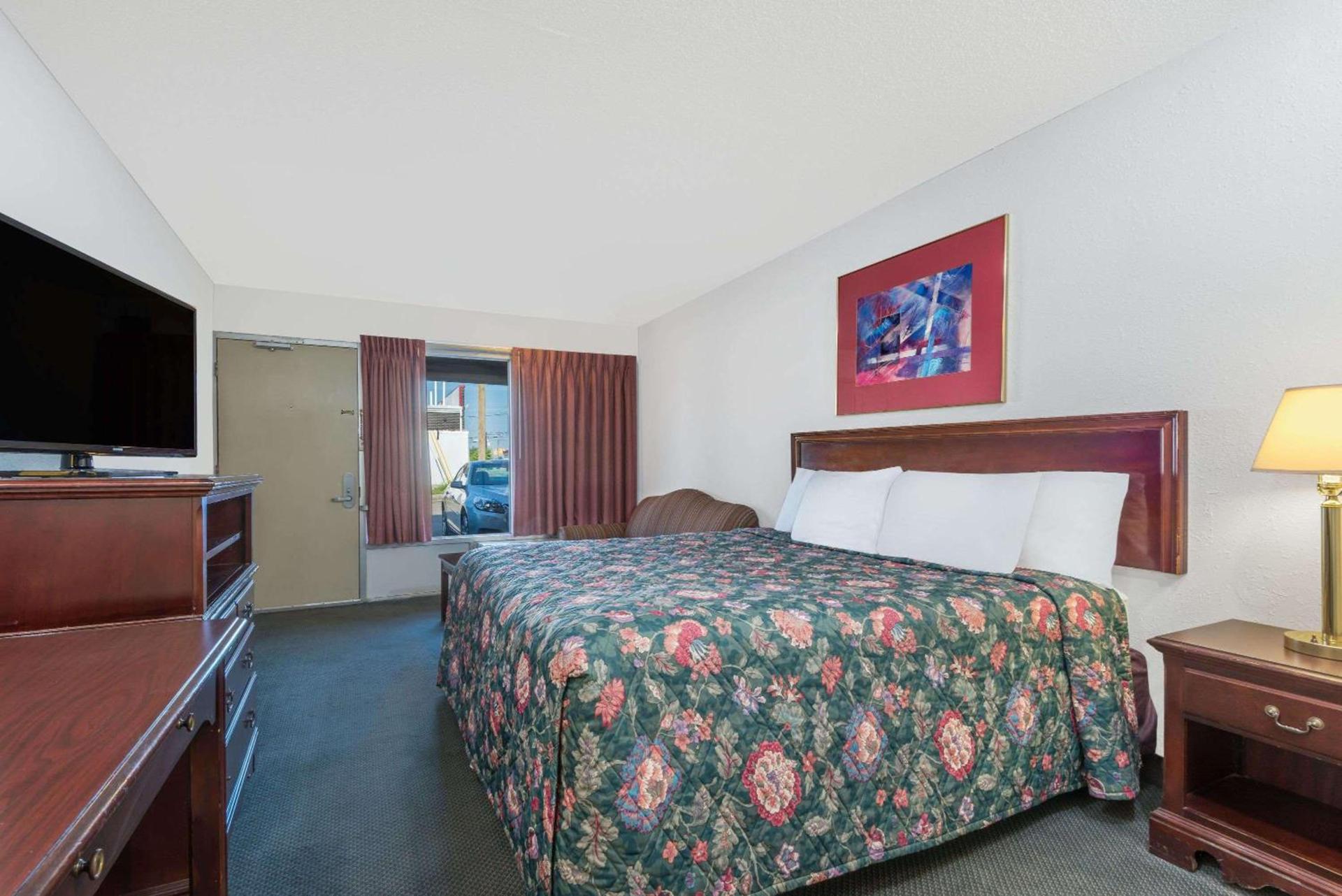 Days Inn by Wyndham Mt. Sterling photo 15