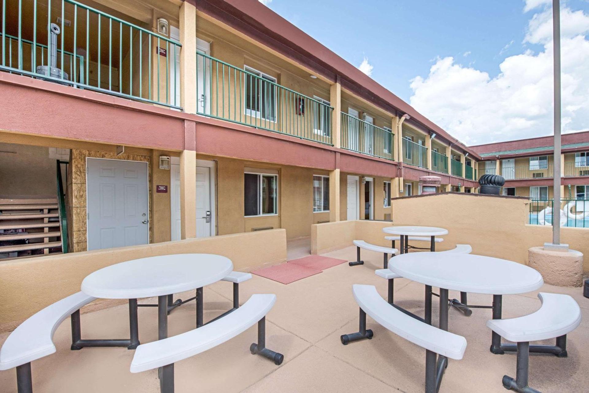 Ramada by Wyndham Flagstaff East photo 16