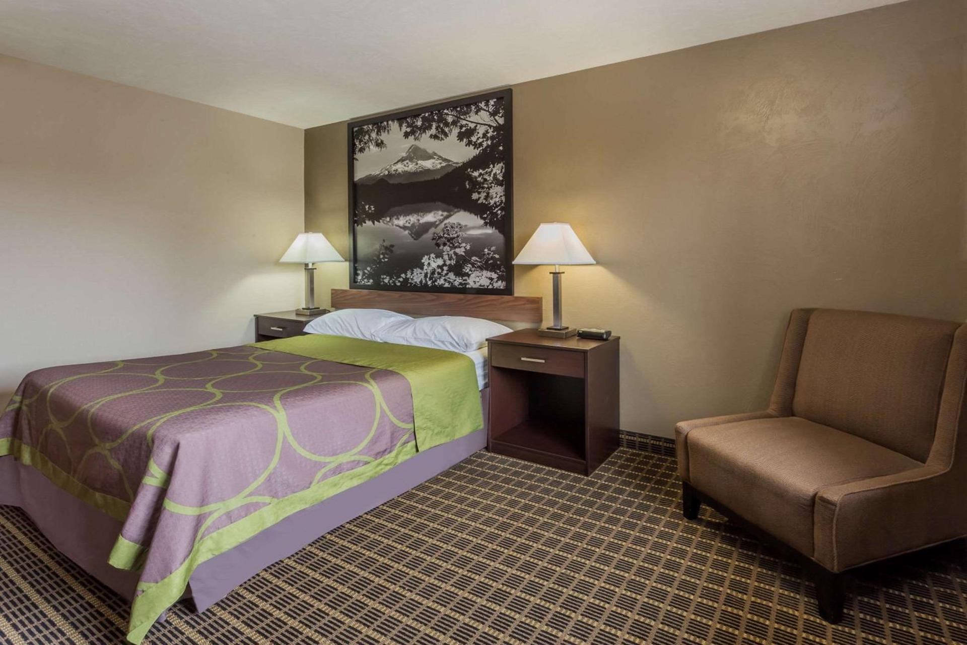 Super 8 by Wyndham Corvallis photo 23