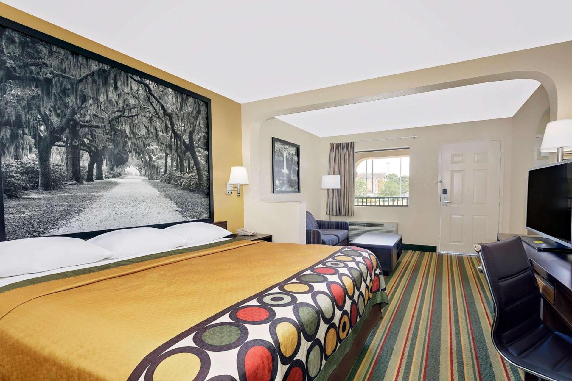 Super 8 by Wyndham Byron/South Macon photo 4