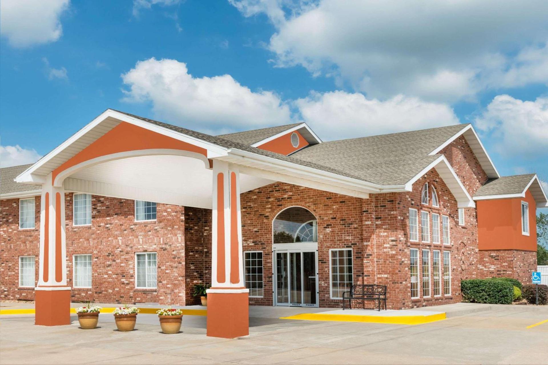 Super 8 by Wyndham Bolivar — hotel in Bolivar