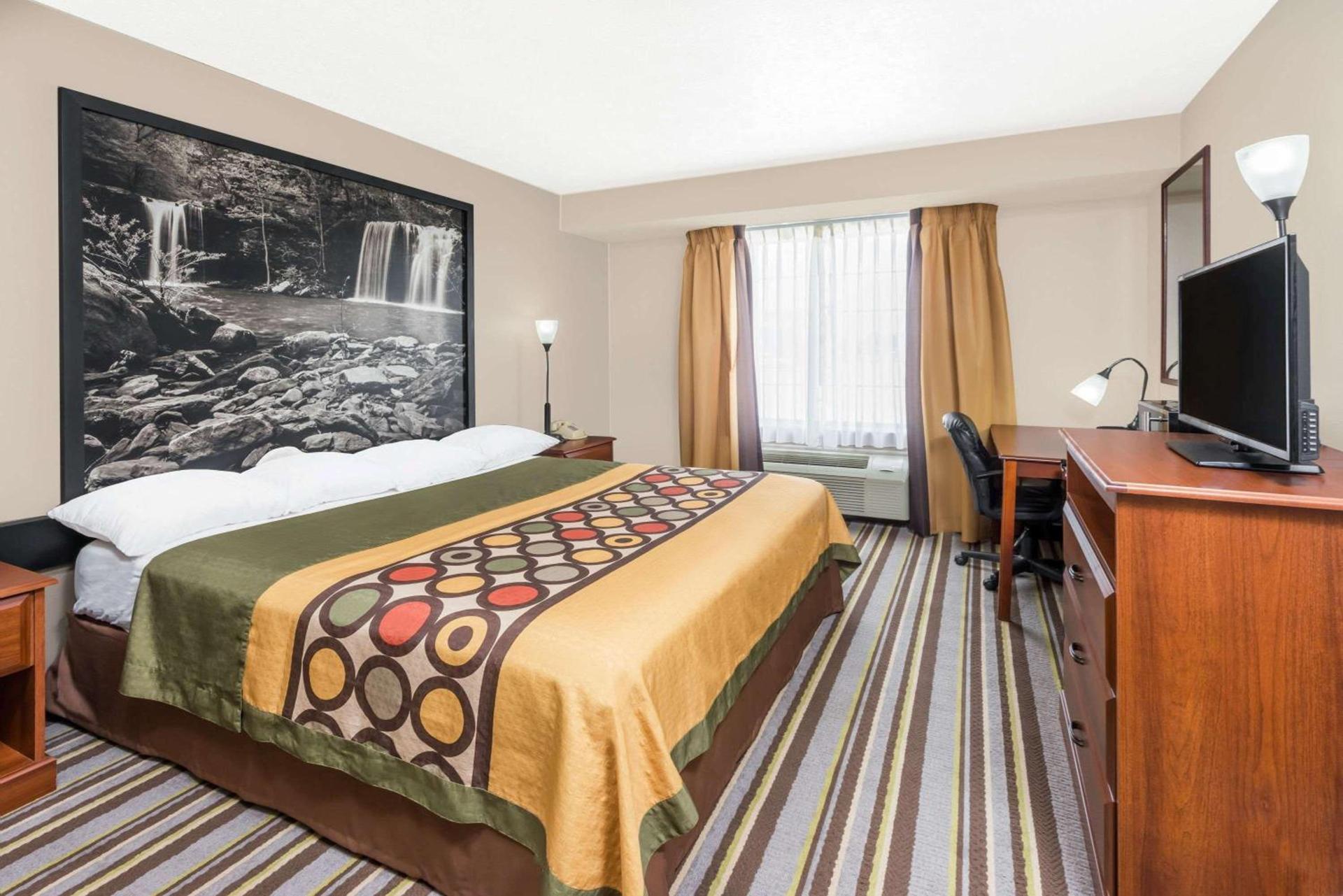 Super 8 by Wyndham Bolivar photo 5