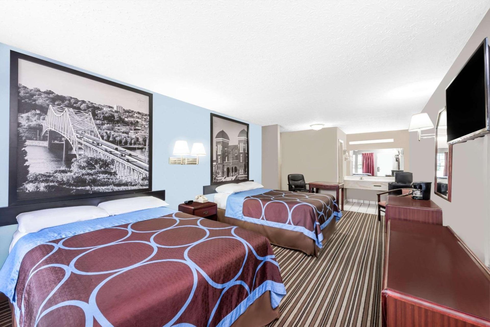 Super 8 by Wyndham Gadsden AL photo 9