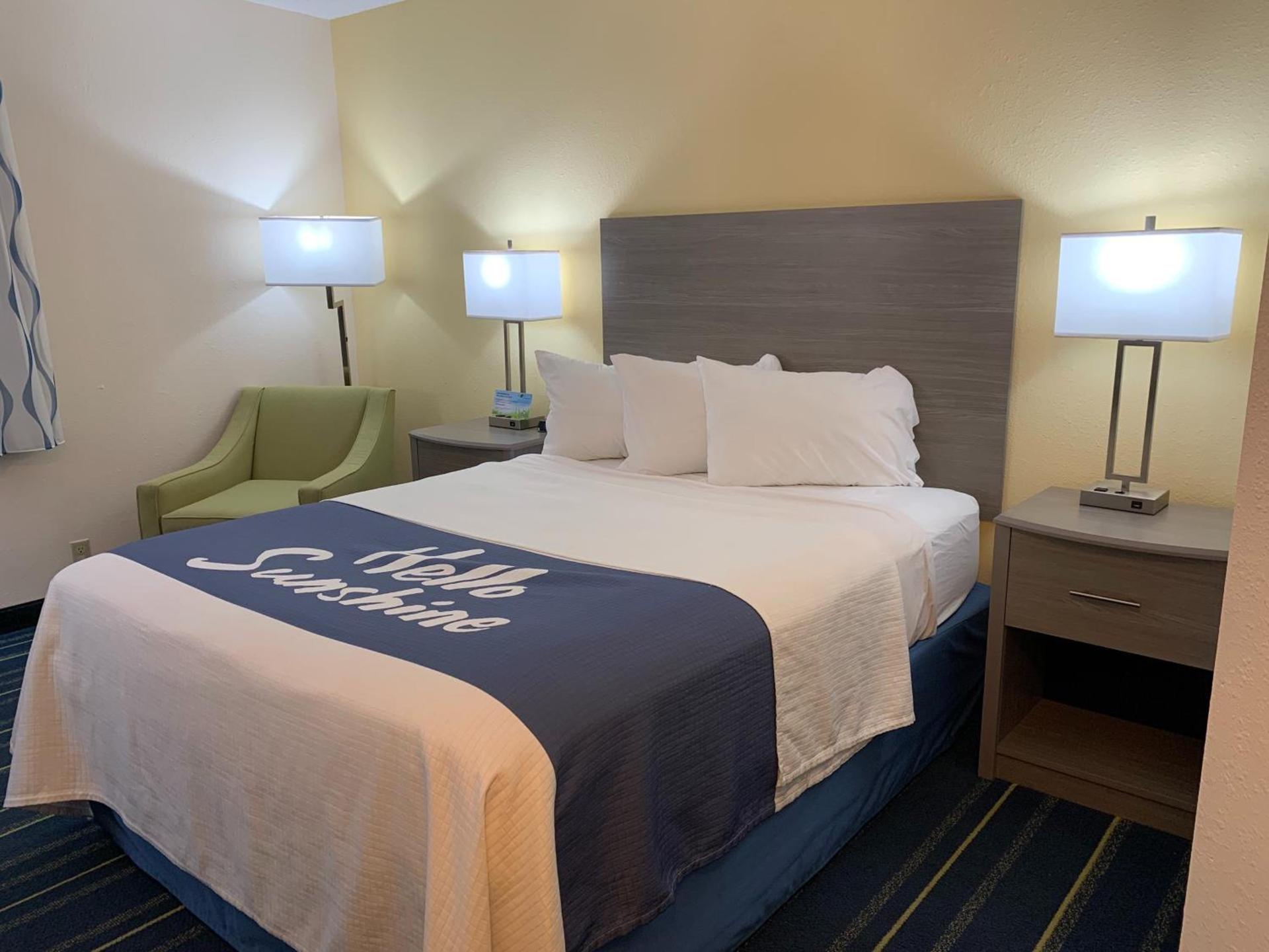 Days Inn by Wyndham Hinckley photo 18