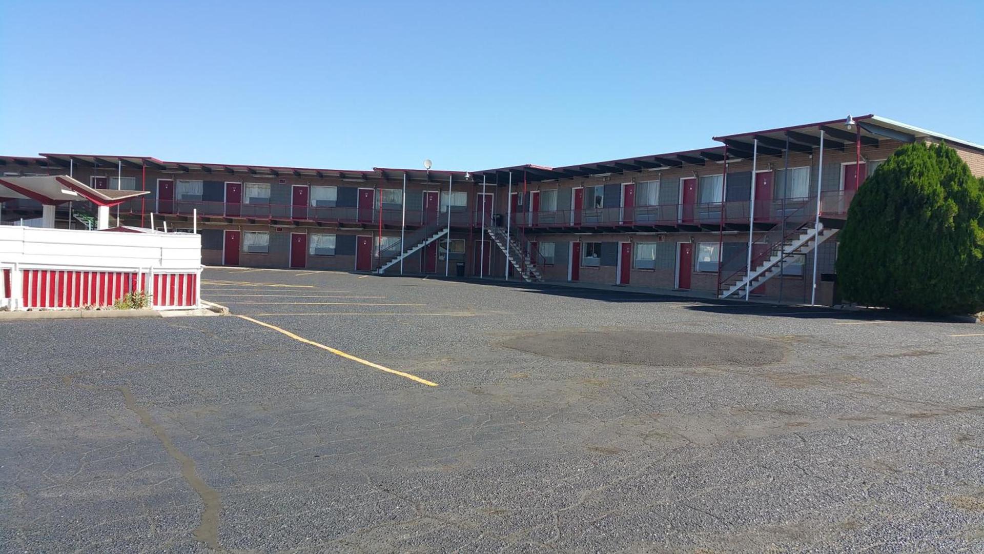 Thunder Bird Motel photo 17