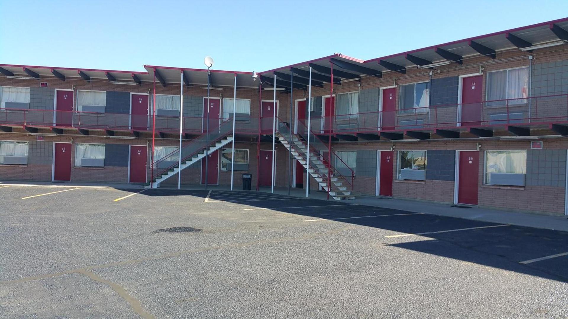 Thunder Bird Motel photo 18