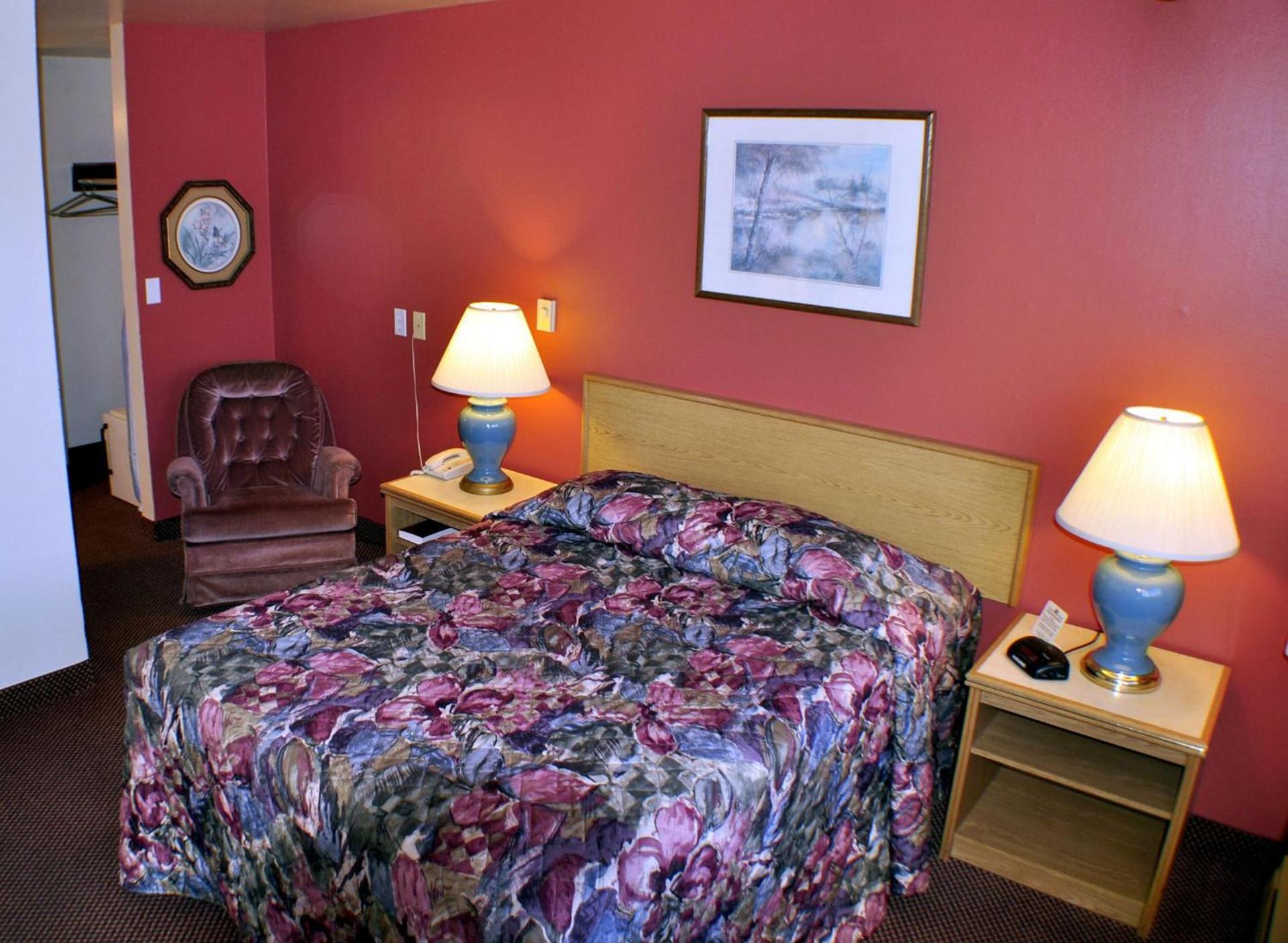 Uptown Inn photo 16