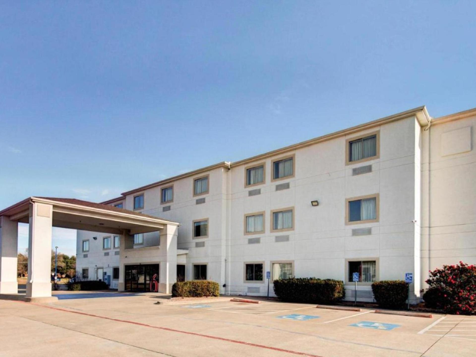 Motel 6-Woodway, TX photo 22