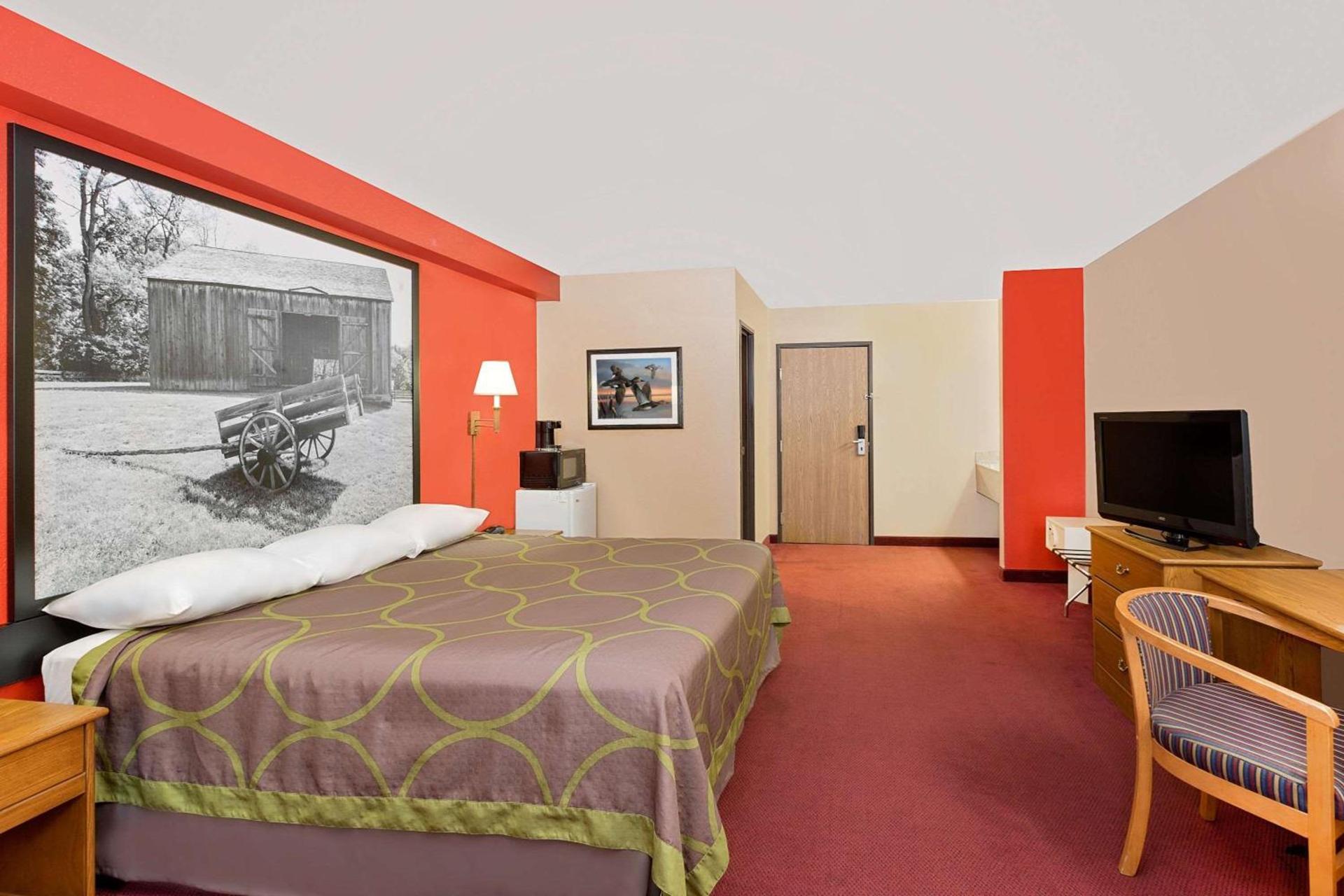 Super 8 by Wyndham Mound City photo 8