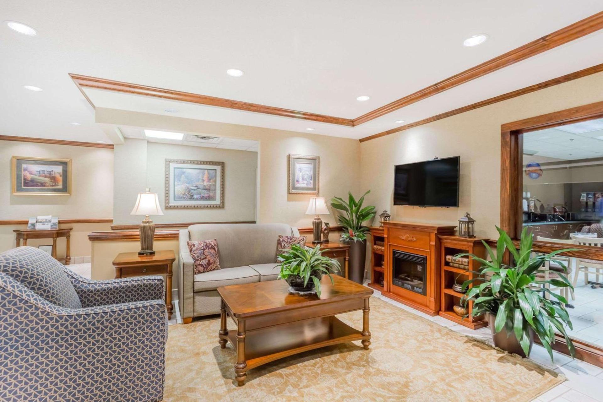 Baymont by Wyndham Asheville/Biltmore photo 18