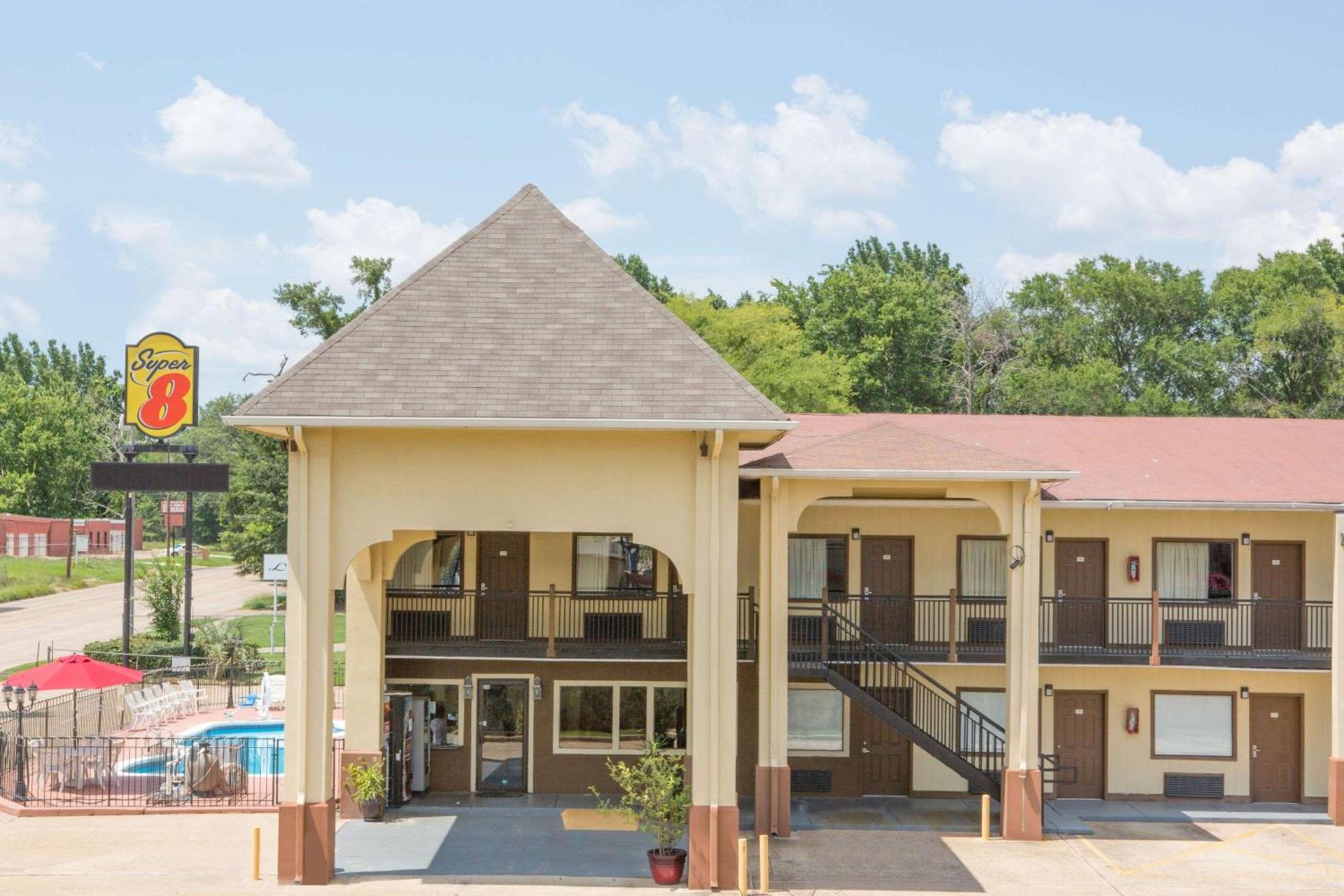 Super 8 by Wyndham Shreveport — hotel in Shreveport