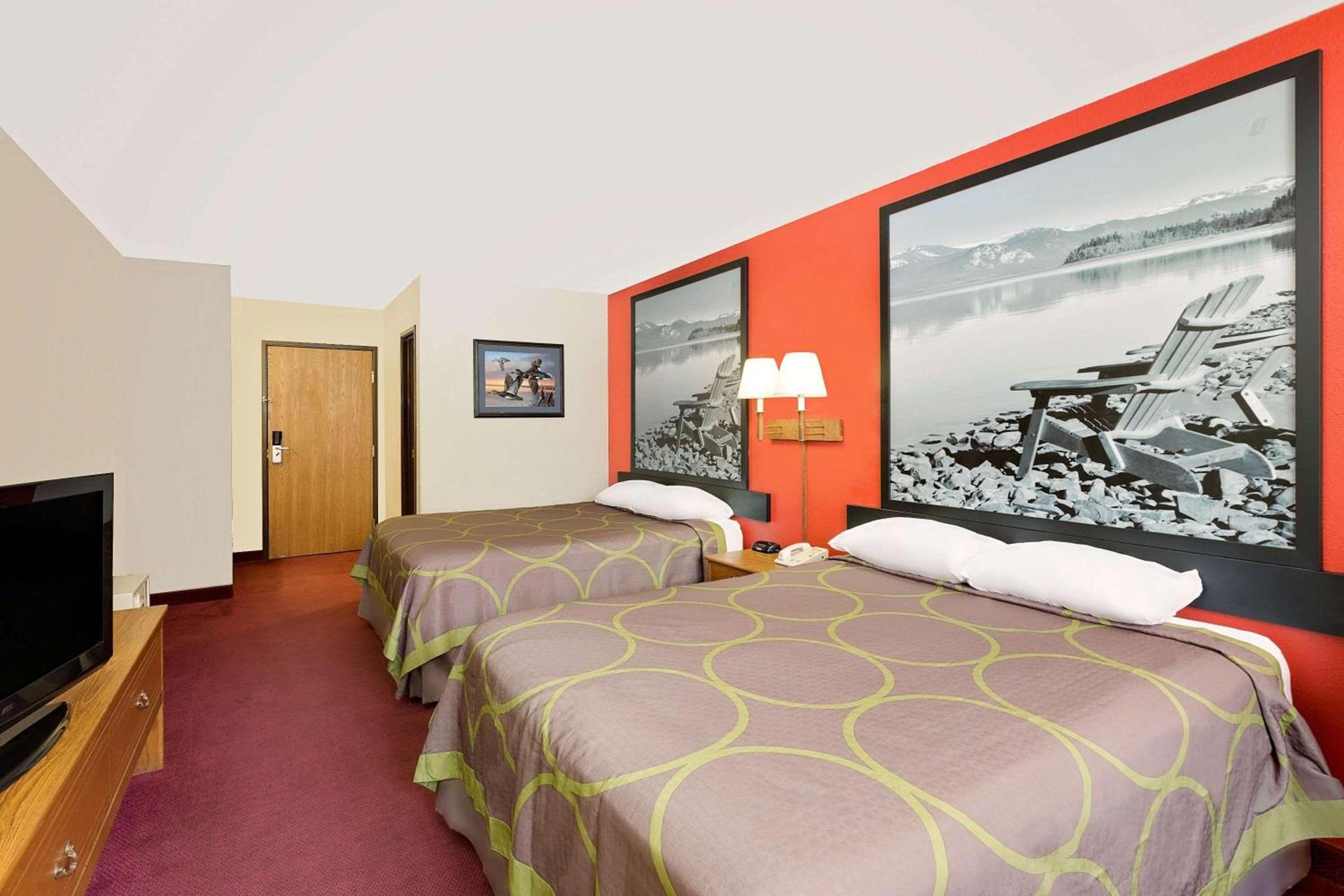 Super 8 by Wyndham Mound City photo 4