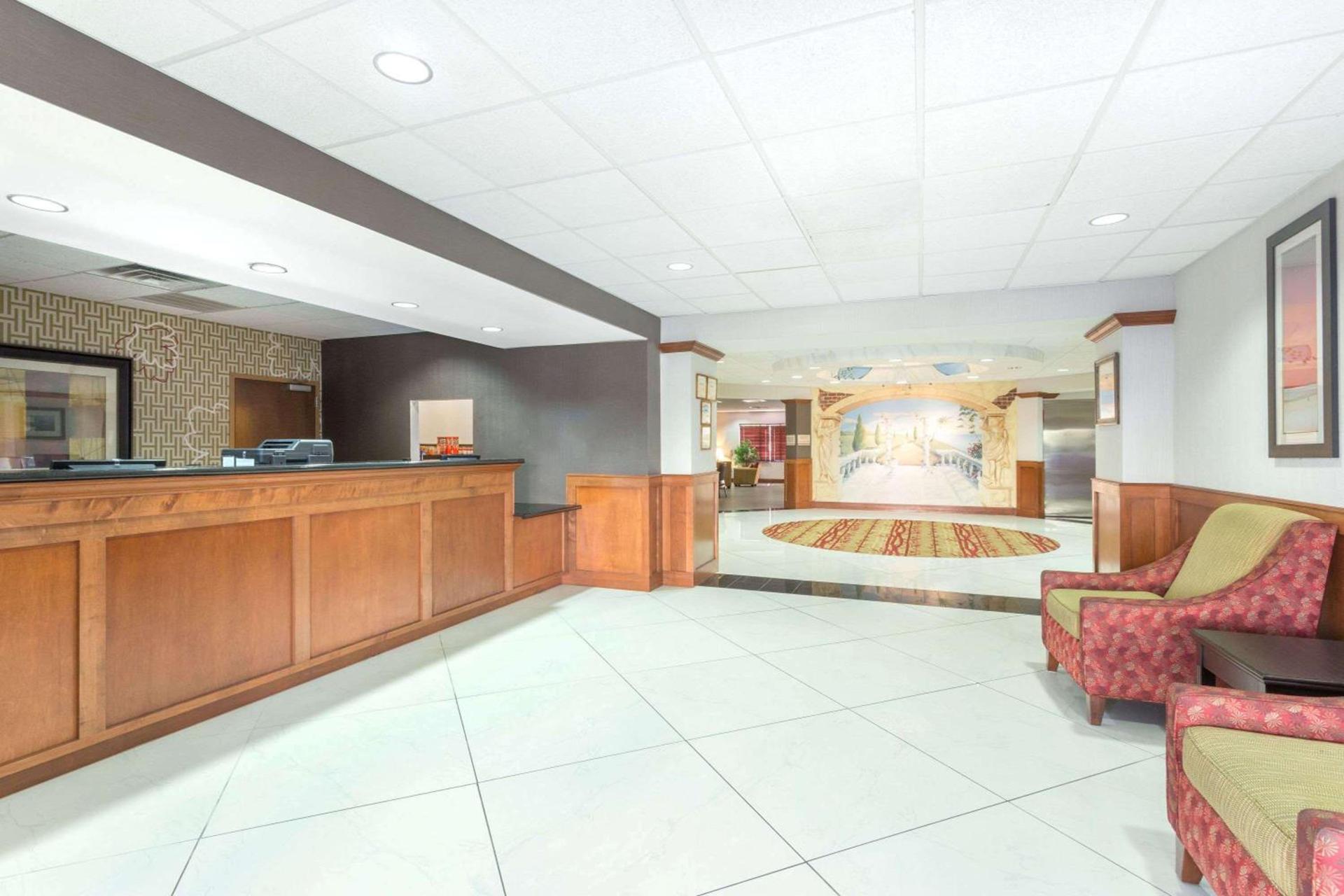 Hawthorn Extended Stay by Wyndham Kingsland photo 8