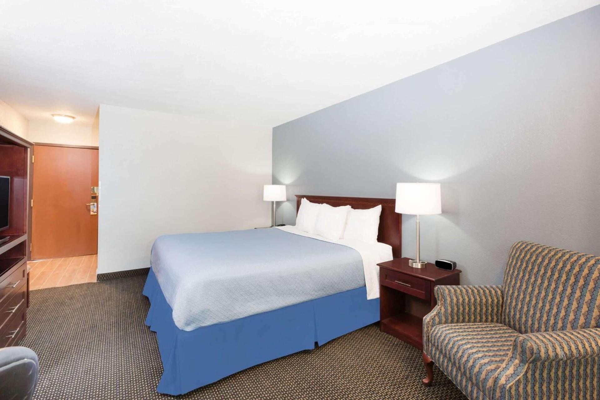 Quality Inn West Des Moines I-80 & I-235 photo 9