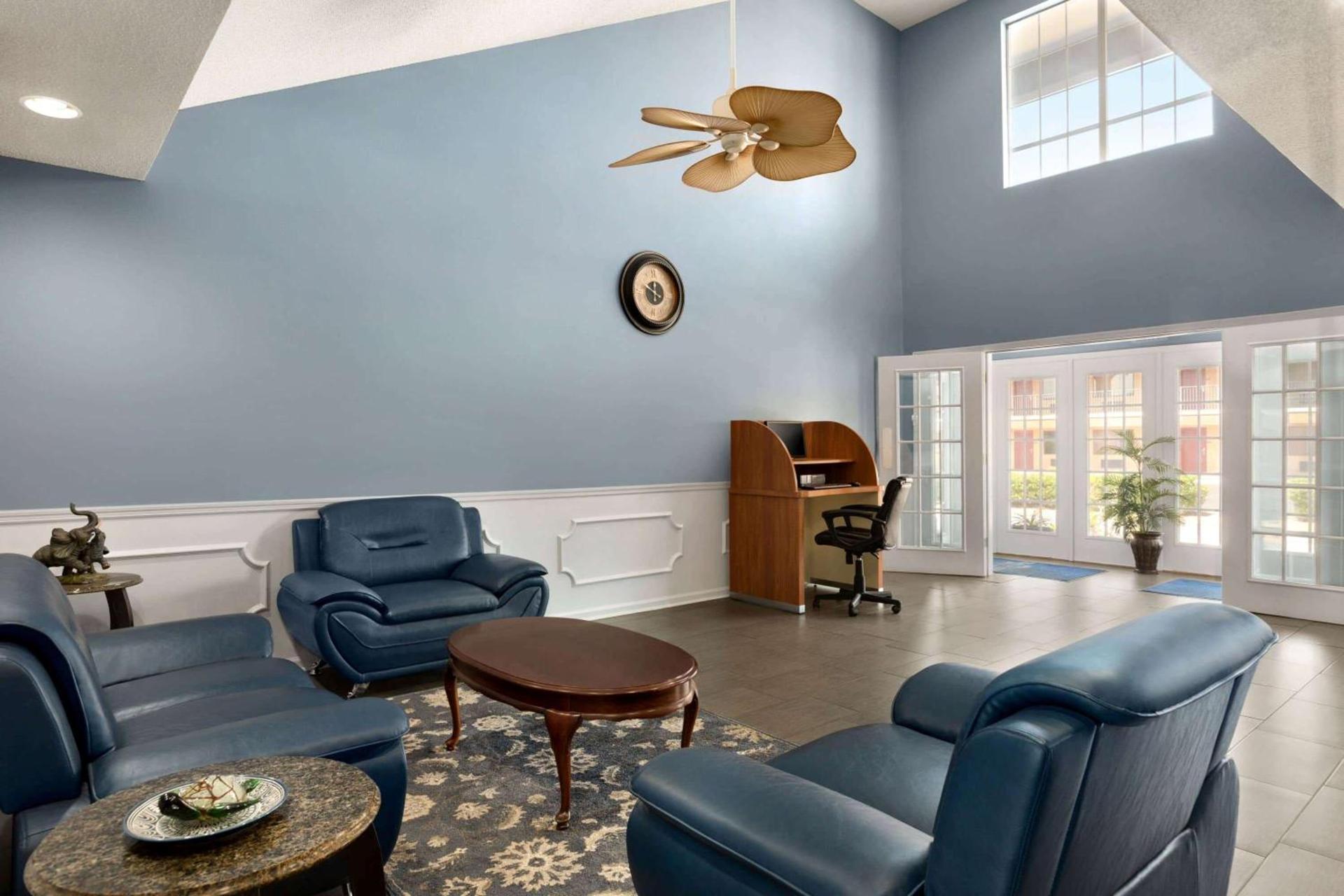 Baymont by Wyndham Warner Robins photo 3