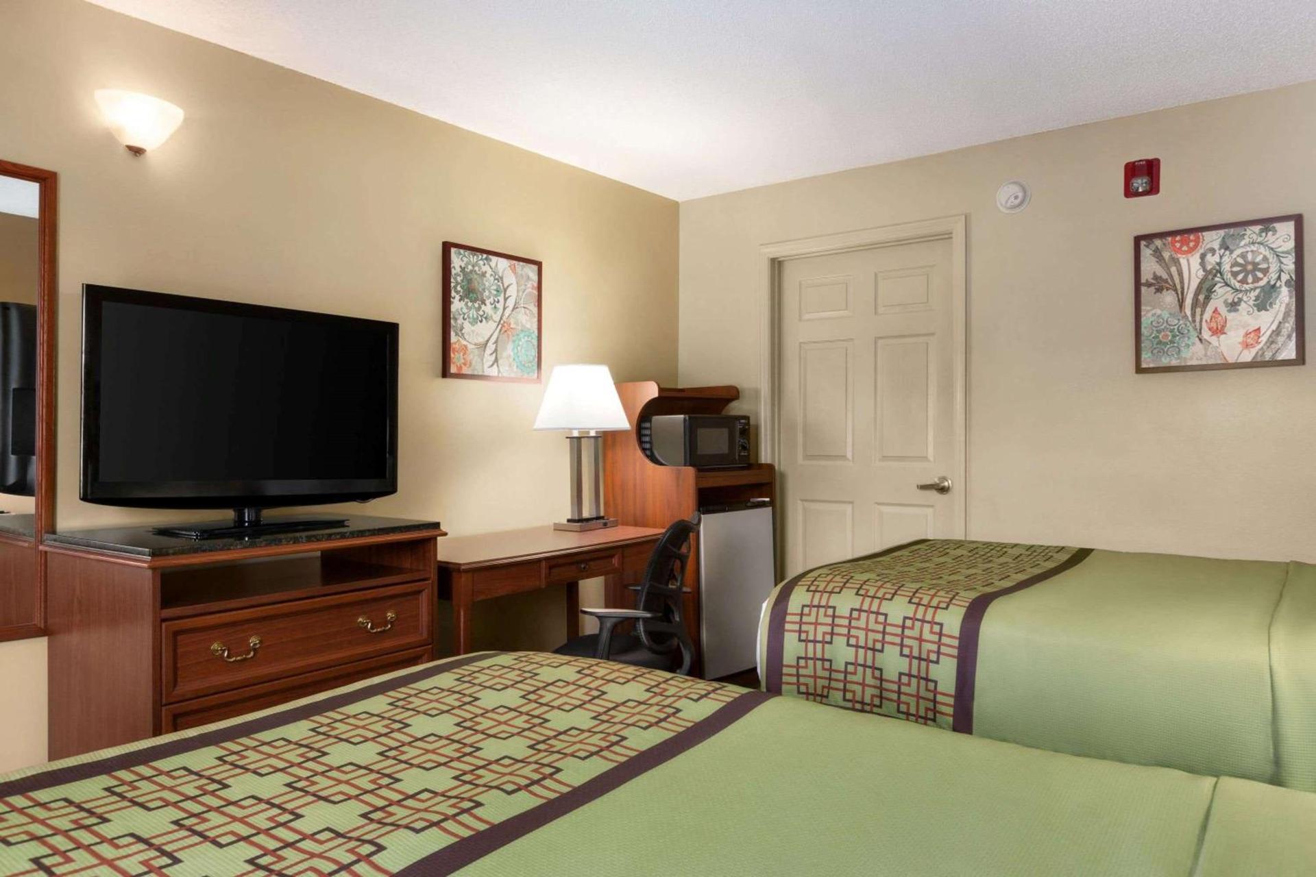 Baymont by Wyndham Warner Robins photo 24
