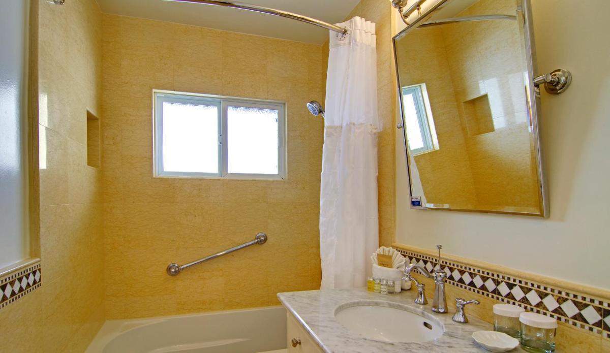 Wayside Inn photo 42
