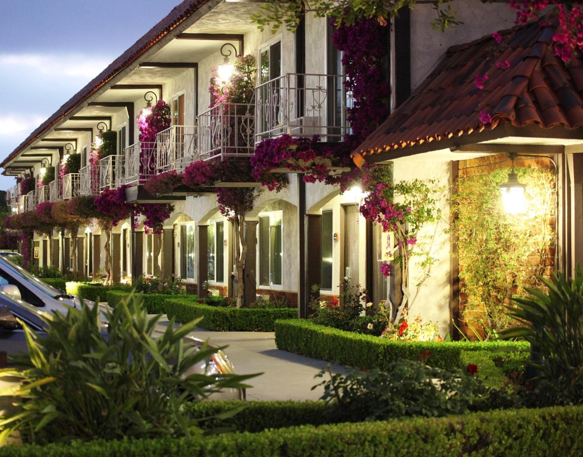 Laguna Hills Lodge-Irvine Spectrum photo 2